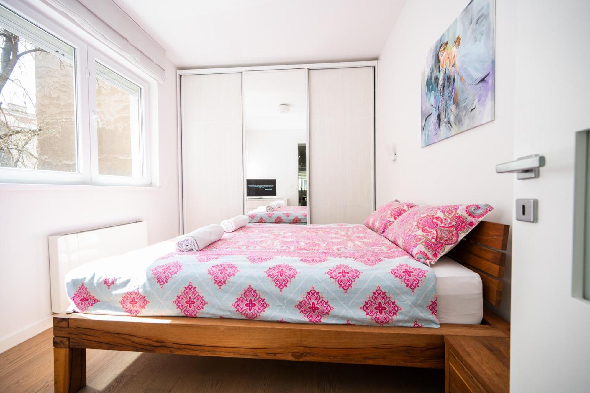 Modern Stay In The City Center Сараево Экстерьер фото